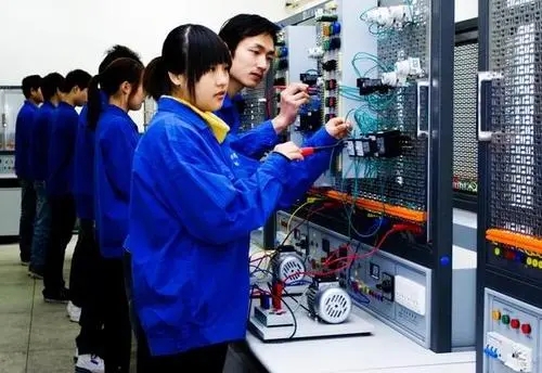 初级电工证怎么报名考试