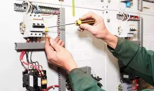 广州考焊工证在哪里报名，具体的报名费是多少钱？