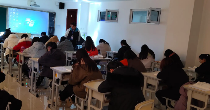 中级职称有哪些？中级会计职称的报名条件